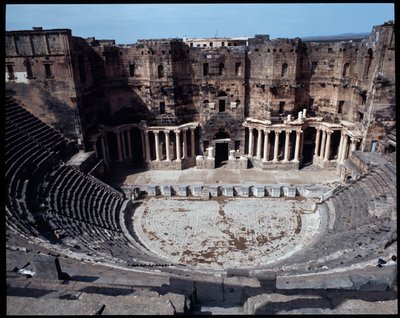Kilátás a színházra (fényképezés) alkotó: Roman
