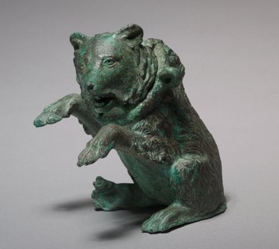 Olajampula táncoló medve formájában, 200-as évek alkotó: Roman Imperial Period