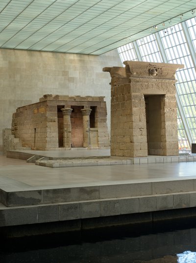 Dendur temploma, ie 10 körül (lipari homokkő) alkotó: Roman Period Egyptian