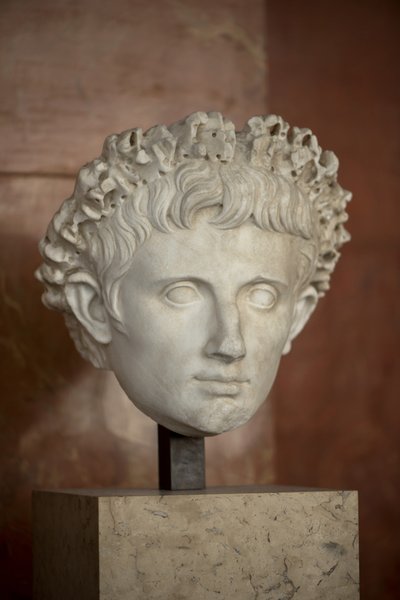 Art Rome Augustus császár feje (i. e. 63 - i.sz. 14) márvány alkotó: Roman Roman