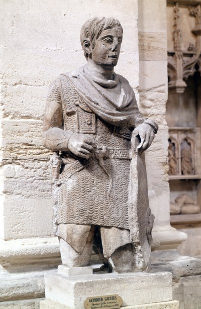 Gall harcos a Római Birodalom alatt (római stílusban öltözve), Lapidaire Múzeum, Avignon. alkotó: Roman Roman