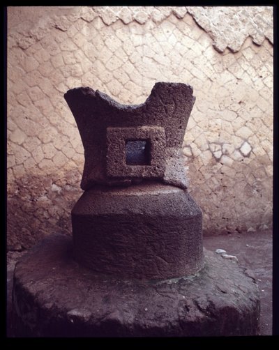 A Pistrinum köszörűköve (pékség), Kr.e. 5. század – Kr. u. 1. század alkotó: Roman Roman