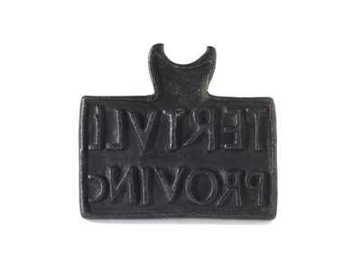 Termékek vagy ingatlanok bélyegzésére használt római bélyeg, Cramondból, Midlothian, Kr. u. 140-211 (bronz) alkotó: Roman Roman