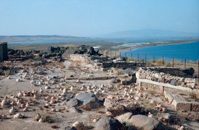 Helyi kilátás Tharros városára, az ősi puni-román kikötőre, amelyet a föníciaiak alapítottak Szardínián, Olaszországban alkotó: Roman Roman