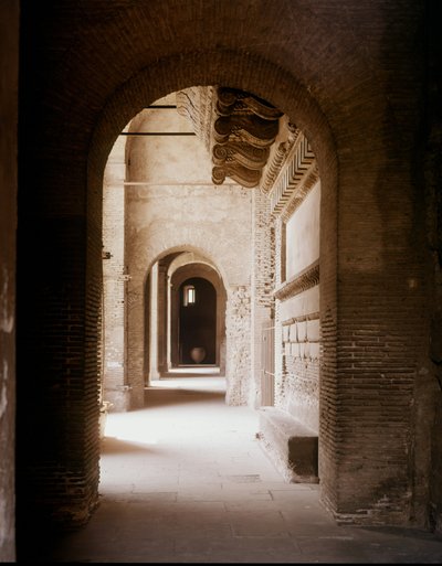 A tabularium a Capitolium alatt található, és ez volt az a hely, ahol a levéltárat őrizték. alkotó: Roman Roman