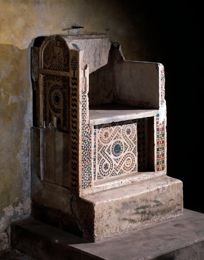 VII. Kelemen antipápa márvány és mozaik széke, kozmaszk stílusban alkotó: Romanesque