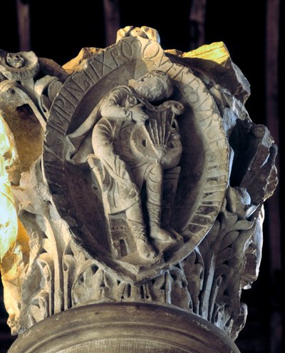 A gregorián ének hangjai: a harmadik (Krisztus szenvedélye és feltámadása), a kórus fővárosa (szobor alkotó: Romanesque