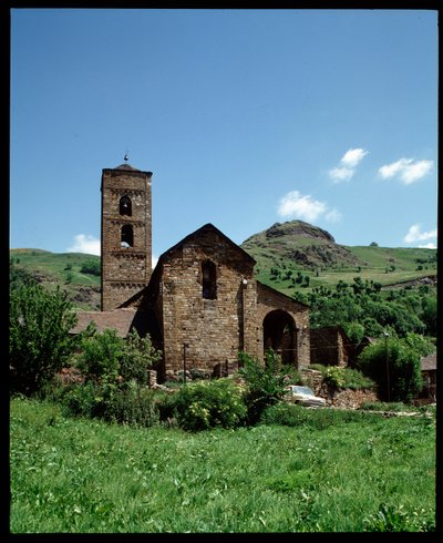 Kilátás a templomra (fénykép) alkotó: Romanesque