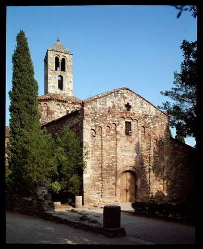 Kilátás a templomra alkotó: Romanesque