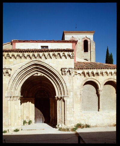 Kilátás a templomra alkotó: Romanesque