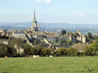 Kilátás Autun városára és a Cathedrale Saint Lazare-ra (13. századi román építészet). Saone és Loire, Burgundia, Franciaország. alkotó: Romanesque