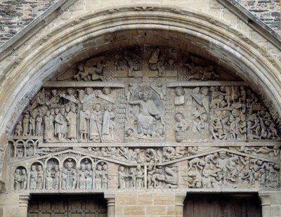 Kilátás az utolsó ítélet timpanonjára, Krisztusra a paradicsom és a pokol között (szobor alkotó: Romanesque