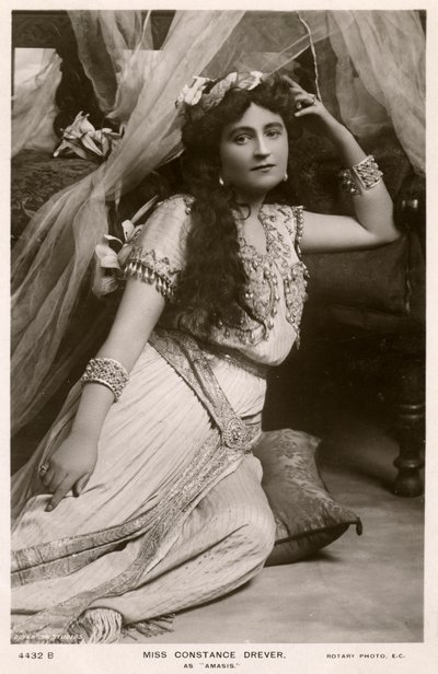 Constance Drever brit színésznő, 1907. alkotó: Rotary Photo