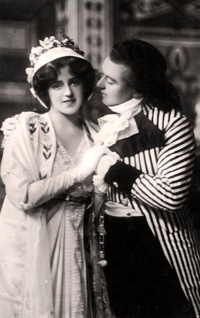 Robert Evett 1874-1949 és Denise Orme 1885-1960 a The Merveilleuses-ben, 20. század elején. alkotó: Rotary Photo