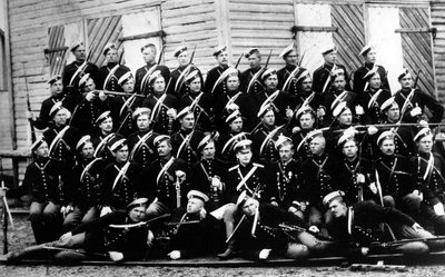 Újoncok a háztartási lovassági egységhez, kornetjükkel, gróf A.A. Ignatiev, 1899 körül alkotó: Russian Photographer