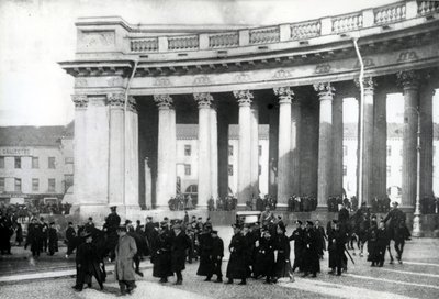 Diáktüntetés, Szentpétervár, 1905 alkotó: Russian Photographer