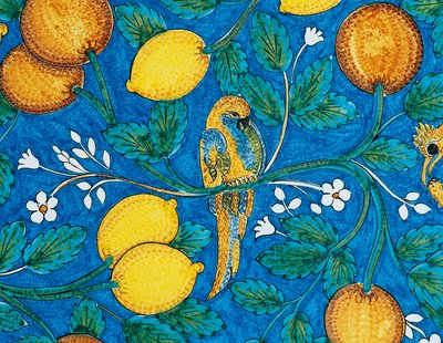 Citrusfélék, virágok és madarak kék alapon, asztali díszítő részlet, lávakő majolika, Salvatore Gurreri manufaktúra, Caltagirone, Szicília, Olaszország, 20. század alkotó: Salvatore Gurreri manufacture