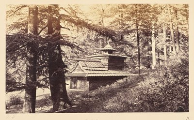 Simla; templom a vízesés közelében alkotó: Samuel Bourne
