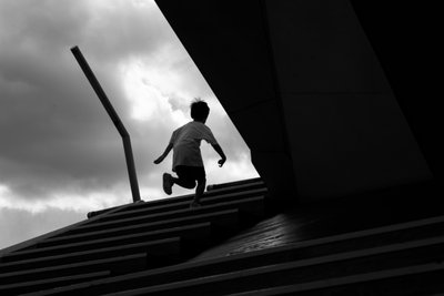 Egy fiú felfelé vezető útja alkotó: Satoshi Hata