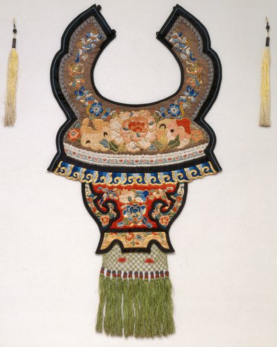 Női gallér (fotó) alkotó: School Chinese