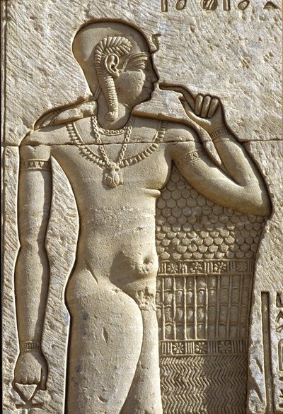 Ókori Egyiptom, falfestmény/faragás, Ihy, Amun és Mut fia, Hathor templom, Dendera (fotó) alkotó: School Egyptian