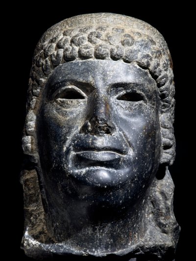 III. Kleopátra feje, bazaltszobor. Egyiptomi civilizáció, Ptolemaioszi korszak, Kr.e. 2. század. alkotó: School Egyptian