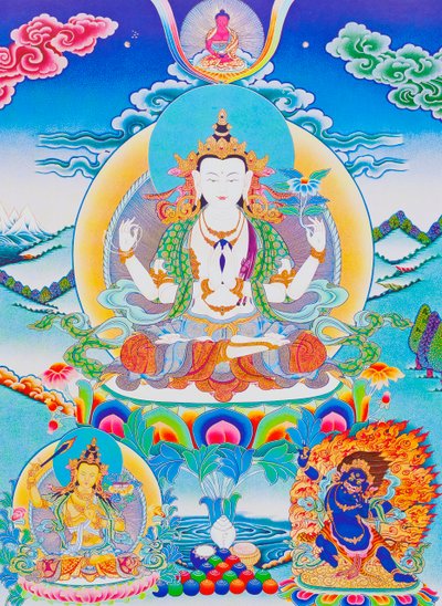 A kép Chenresit, a hat szótag „Om Mani Padme Hum” urát ábrázolja (guache a ruhán) alkotó: School Nepalese