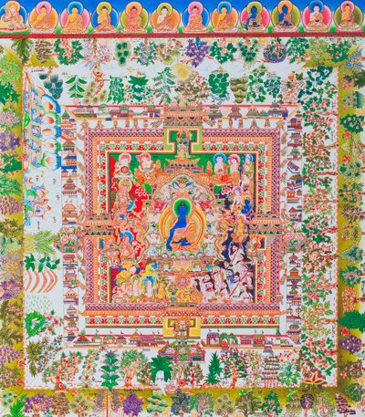 Medicine Buddha Mandala, Bhaisajyaguru középső figurája a legfőbb gyógyítót képviseli kolostori köntösben, gyógynövényeket tartalmazó tálkával (guache a ruhán) alkotó: School Nepalese