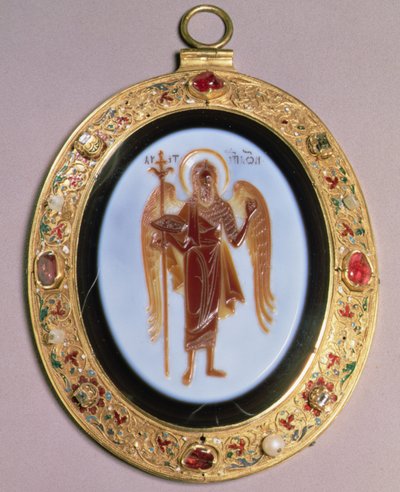 Panagia, faragott szardonyx aranyba szerelve, gyöngyökkel és ékszerekkel filigrán és zománc díszítéssel, Moszkva, 16. század közepe (szardonyx, arany, drágakövek és zománc) alkotó: School Russian