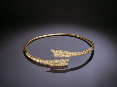 Nyomaték: oroszlánok támadják meg a vaddisznókat a végén (arany) alkotó: Scythian