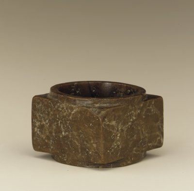 Cong (jade) alkotó: Shang Dynasty Chinese School