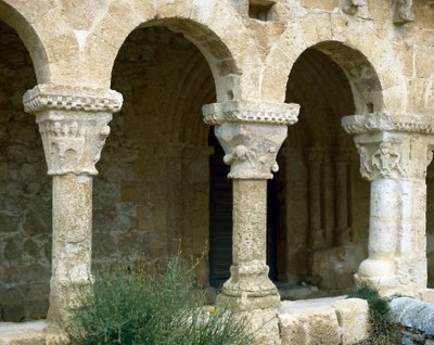 Átrium árkádjai, Szent Mihály-templom, San Esteban de Gormaz, Spanyolország, 11-12. századi építészet (fotó) alkotó: Spanish School