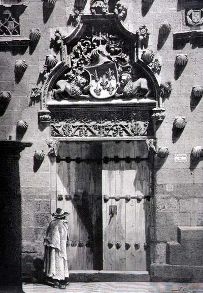 A Casa de las Conchas ajtaja, Salamanca alkotó: Spanish School
