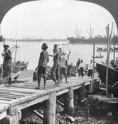Leszállás az Irrawaddy folyón, Rangoon, Burma, 1908 alkotó: Stereo Travel Co