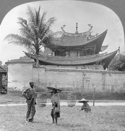 Festői kínai joss ház, Bhamo, Burma, 1908 alkotó: Stereo Travel Co