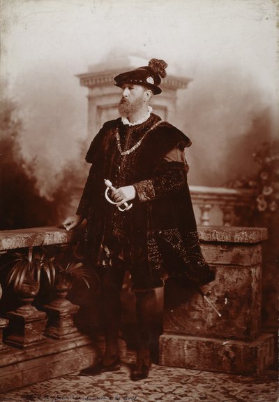 Spencer Compton Cavendish, Devonshire 8. hercege, mint V. Károly császár, Devonshire hercegnője gyémánt jubileumi bálja a Devonshire House-ban alkotó: Studio Lafayette