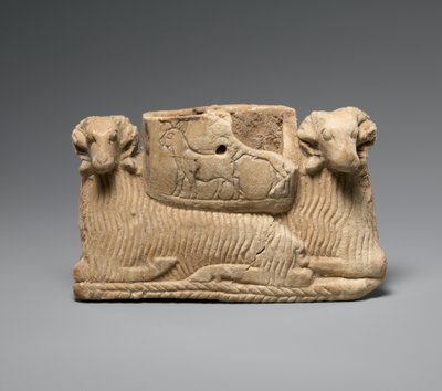 Két kos által megtámasztott hajó, c. Kr.e. 2600–2500 (gipsz-alabástrom) alkotó: Sumerian Sumerian