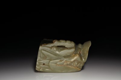 A Junkunc Jade Sárkányfej (jade) alkotó: Tang Dynasty Chinese School