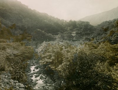 Miyanoshita falu látképe a Hakone-hegységben, 1900 körül - 1915 (fénykép) alkotó: Teijiro Takagi