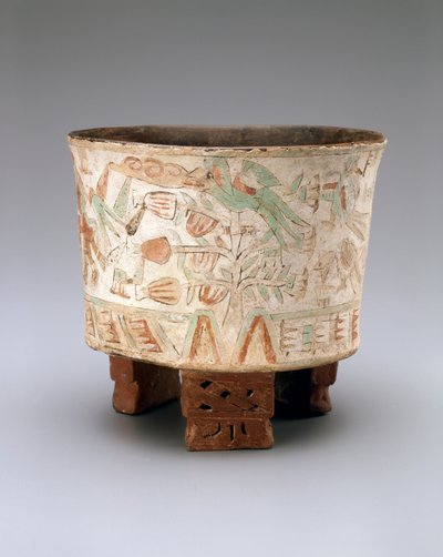 Állványváza két fújtatóval és Quetzal madarakkal a kakaófákban, késői Xolalpan, 550-650 (festett stukkós cserépedény) alkotó: Teotihuacan Teotihuacan