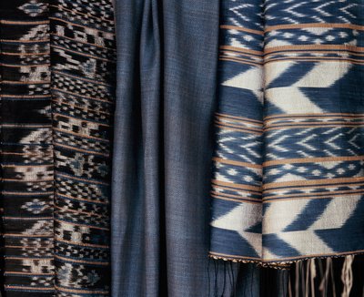 Kortárs indigó szövet, Thaiföld (textil) alkotó: Thai School
