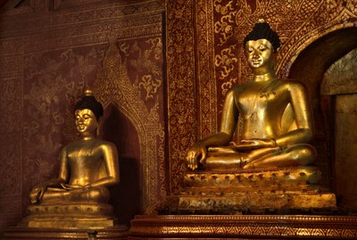 Sihing Buddha (bronz) alkotó: Thai School