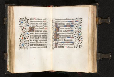 Stundenbuch Gebrauch von Paris: Fol. 106r, Mehrere Initialen mit dekoriertem Rand, ca. 1420 von The Bedford Master