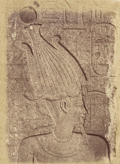 Közeli kép egy szoborról (egy fej profilja), Karnak alkotó: Théodule Devéria