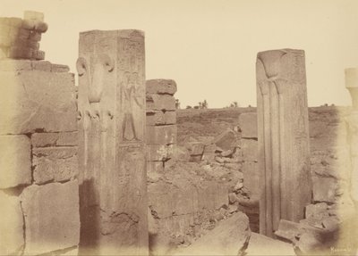 Karnak, Thotmes III Lótuszoszlopai alkotó: Théodule Devéria