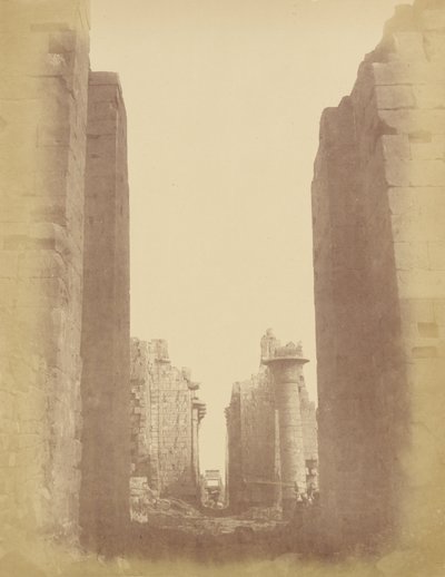 Karnak, Kilátás a Hypostyle szobán alkotó: Théodule Devéria