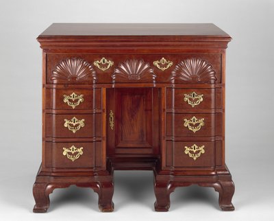 Bureau Table, c. 1773-1783 (mahagóni, keleti fehér fenyő, gesztenye, puha juhar és sárga nyár) alkotó: Thomas (attr.to) Spencer