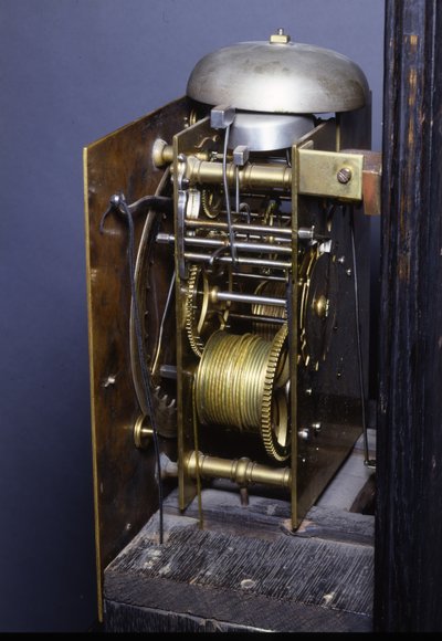 Részlet egy II. Károly római ütőképes, hosszú tokos óráról, 1675 alkotó: Thomas Tompion