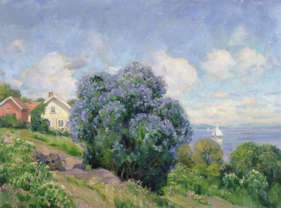 Nyári táj orgonabokorral, házzal és vitorlással (olaj, vászon) alkotó: Thorolf Holmboe