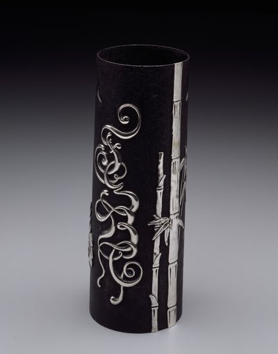 Váza, 1877-85 körül (vas és ezüst) alkotó: Tiffany and Company